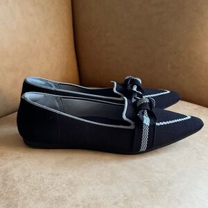 Vivaia Pointed-Toe Bow Ballet Flats Navy EU 40.5/US 9-9.5 Classic Office Travel